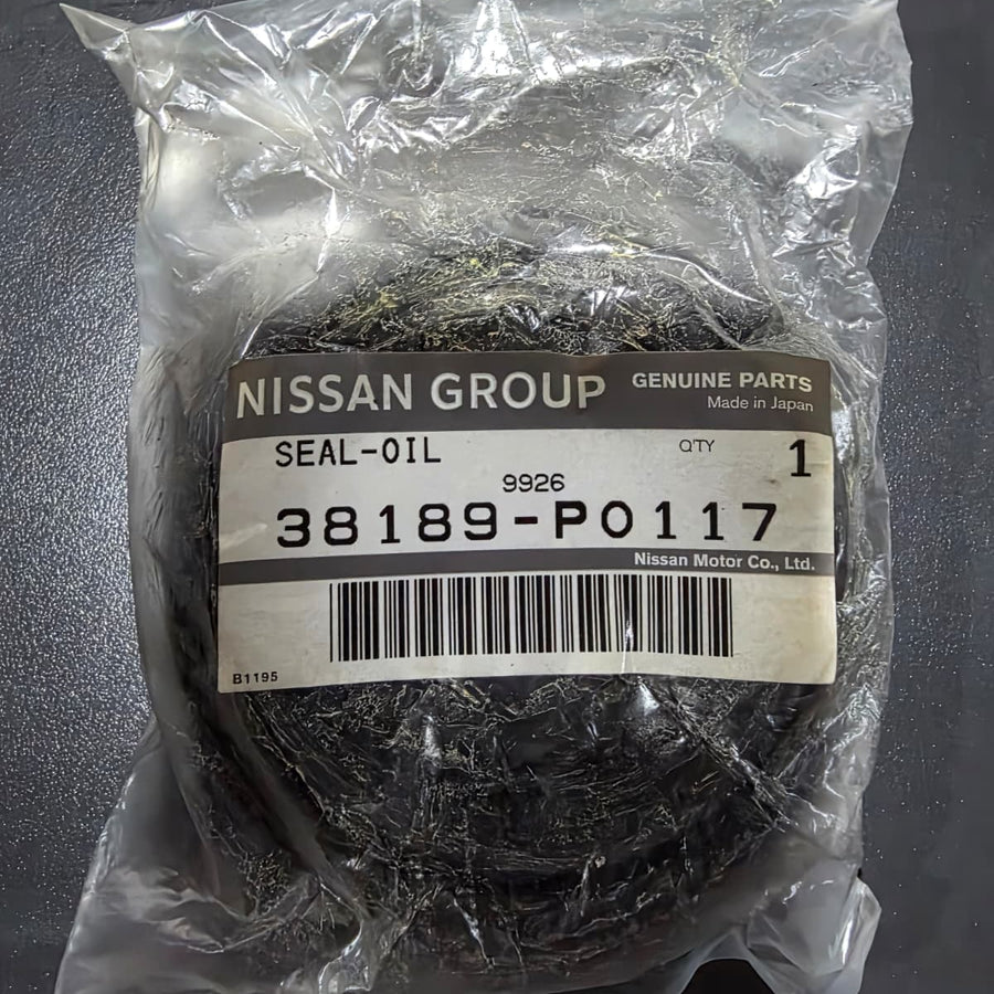 Nissan Genuine OIL DRIVE PINION SEAL 38189-P0117