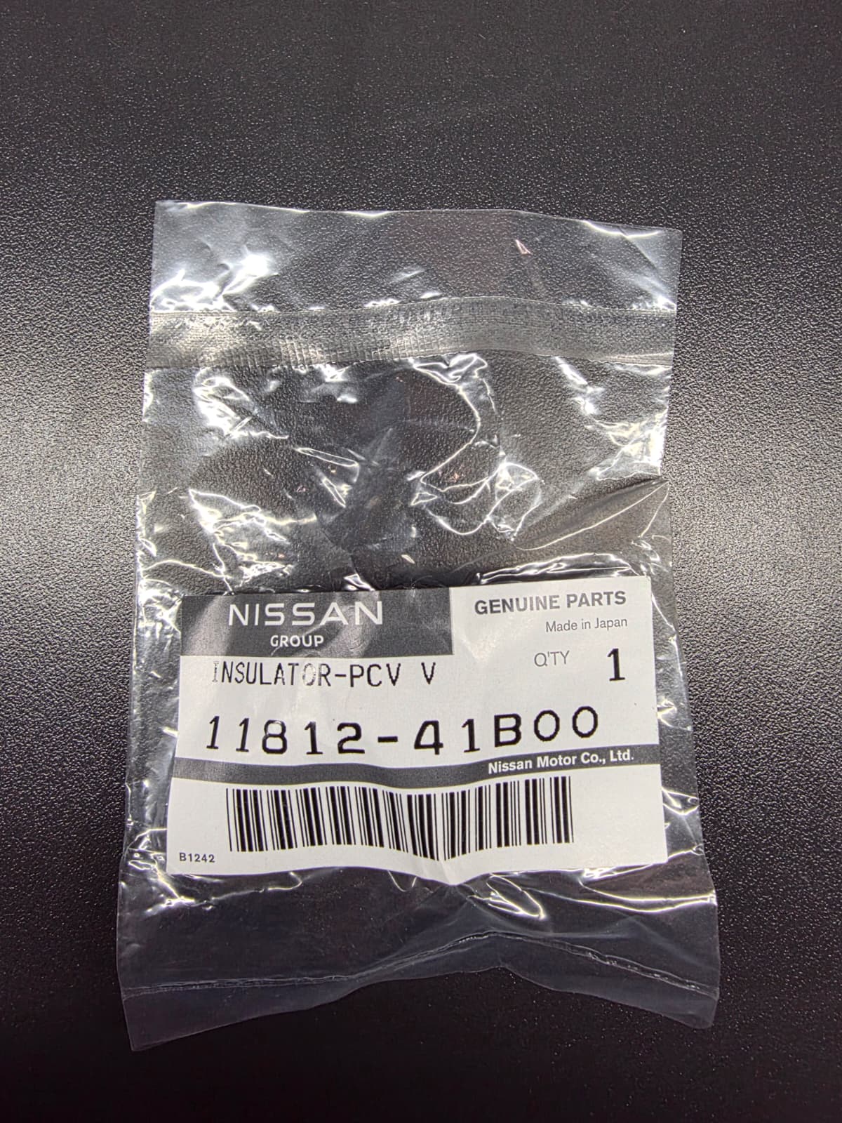 NISSAN OEM PCV VALVE INSULATOR - 11812-41B00