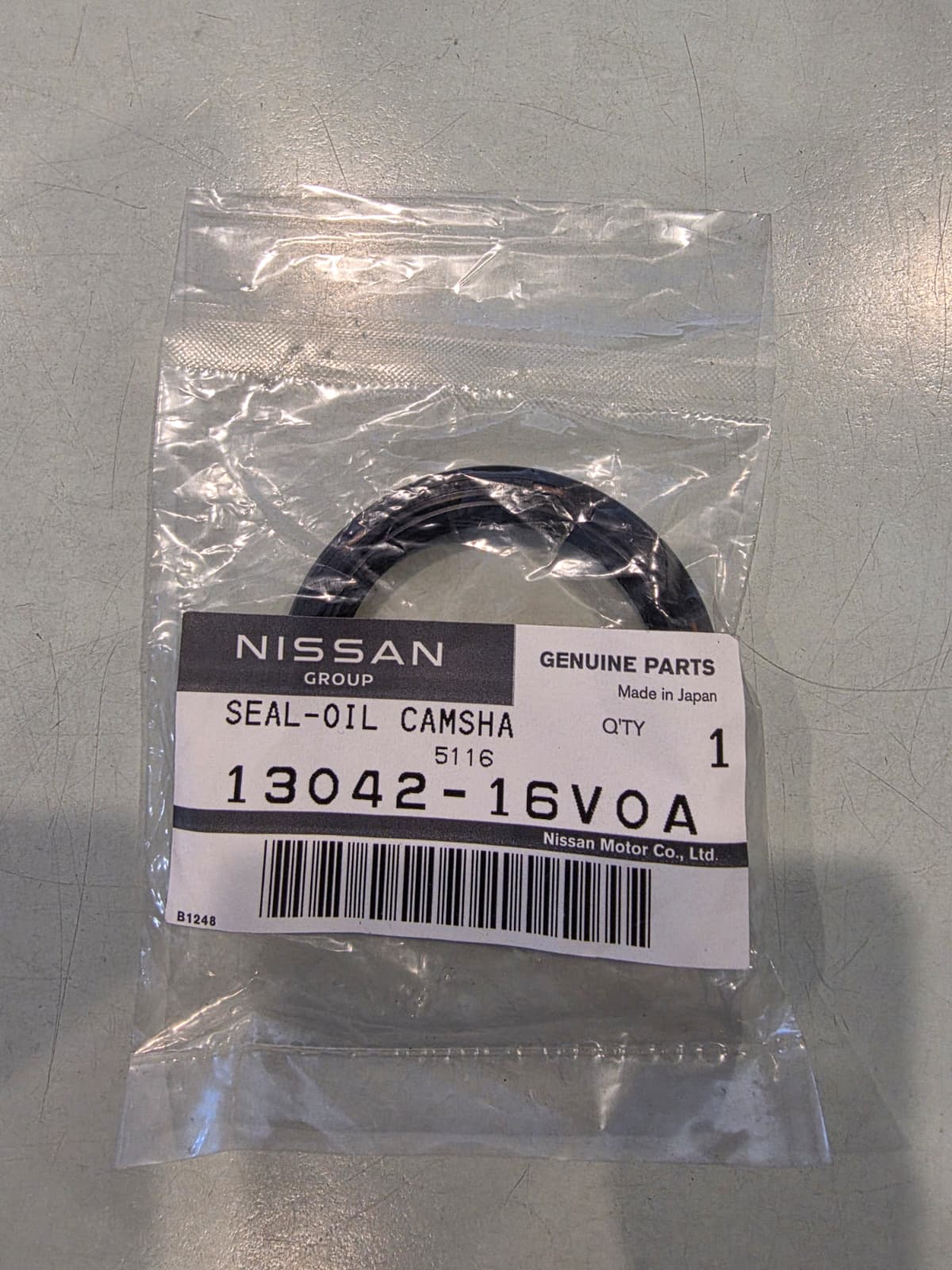 Nissan Genuine Front Camshaft / Crankshaft Oil Seal Fits Nissan CA18DE(T) RB20DE(T) RB25DE(T) RB26DETT RB30E(T) VG30DE(TT) 13042-16V0A