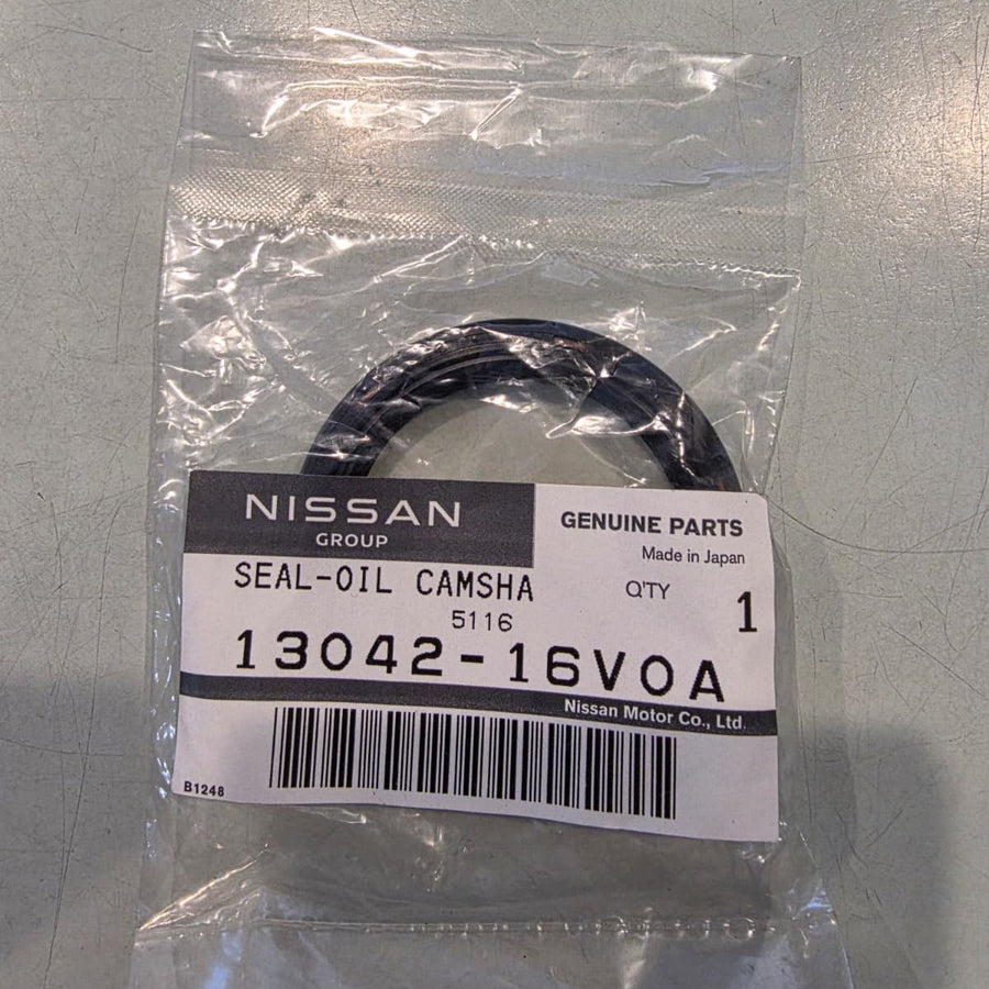 Nissan Genuine Front Camshaft / Crankshaft Oil Seal Fits Nissan CA18DE(T) RB20DE(T) RB25DE(T) RB26DETT RB30E(T) VG30DE(TT) 13042-16V0A