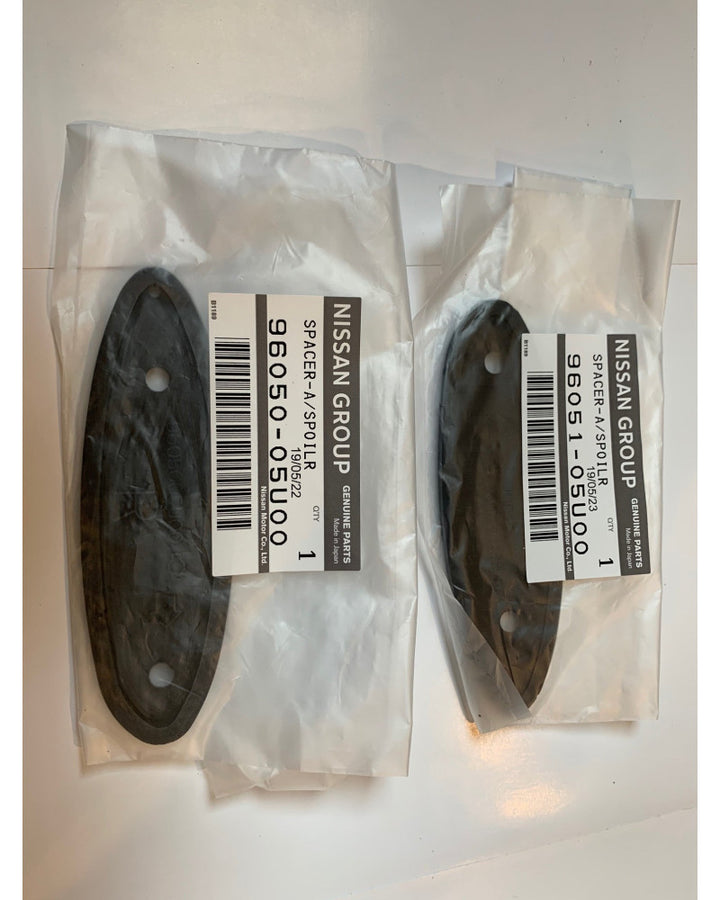 NISSAN OEM REAR SPOILER SPACER SET - SKYLINE R32