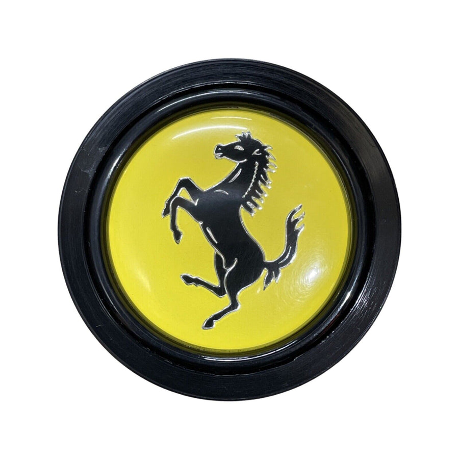 MOMO Ferrari Vintage Round Lip Horn Button